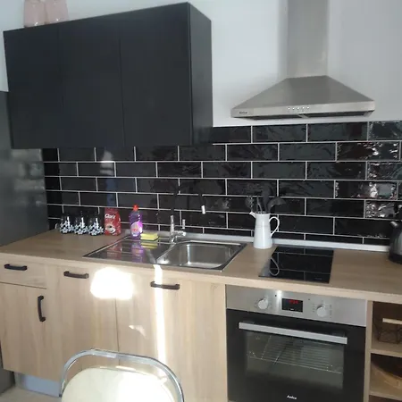 Apartment Sweet Palit