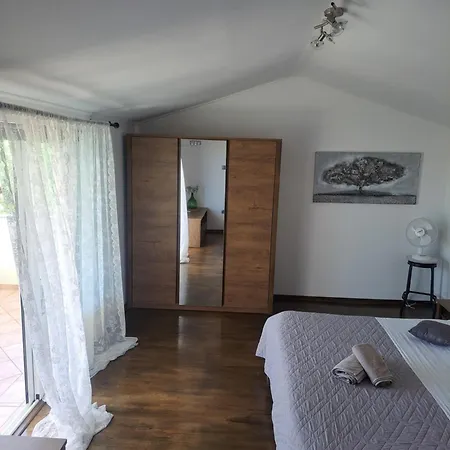 Sweet Apartment *