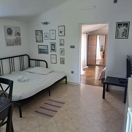 Apartment Sweet